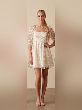 Ivory Floral Appliqué Mini Dress with Sheer Puff Sleeves like new size medium